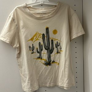 Women’s beige desert t-shirt